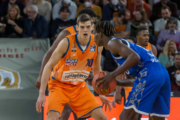 而且具备很 而且具备很