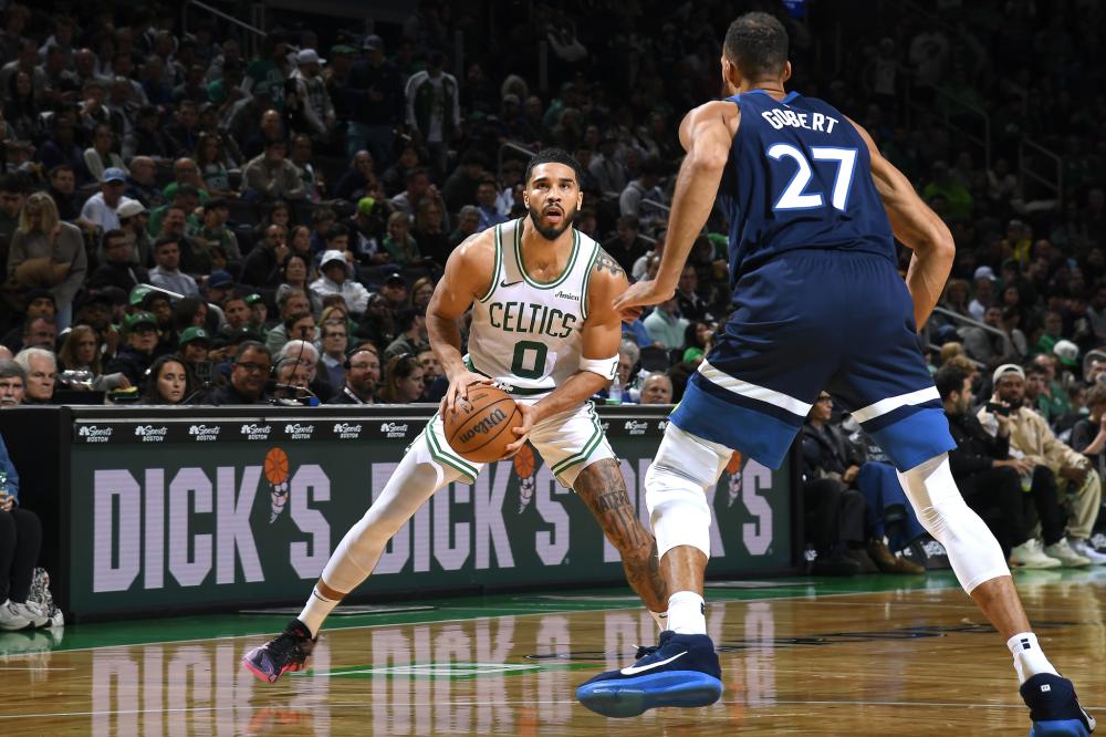 他近日亮相 他近日亮相